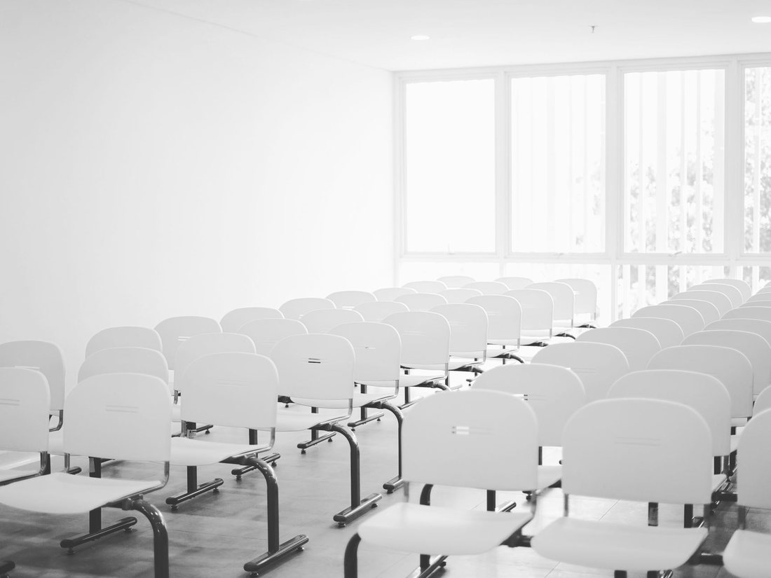 Ruang seminar Cendekia Prima