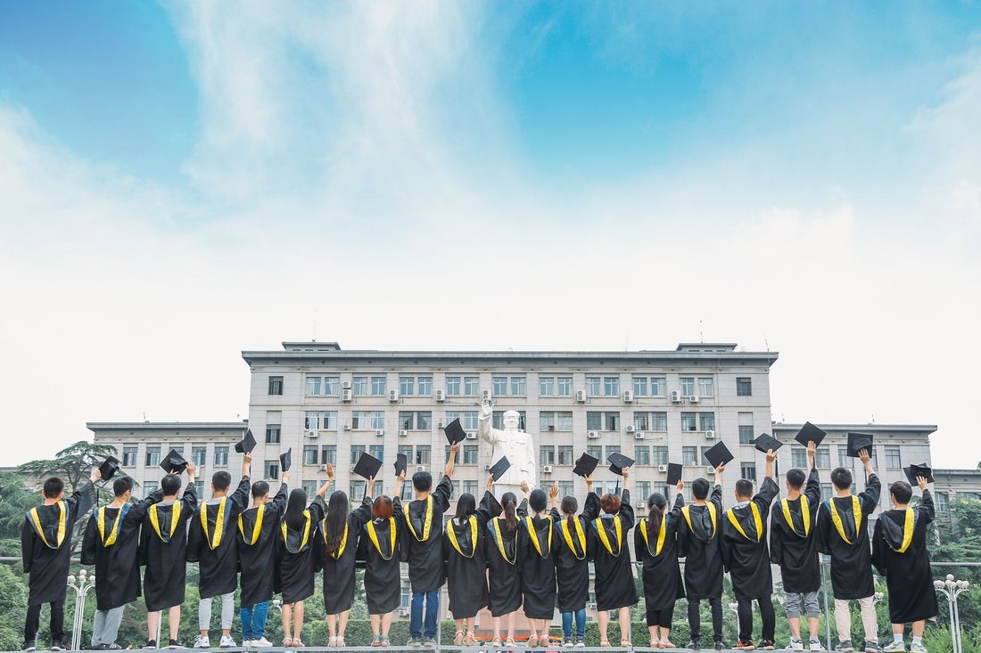 Prosesi wisudawan SMA Cendekia Nusantara