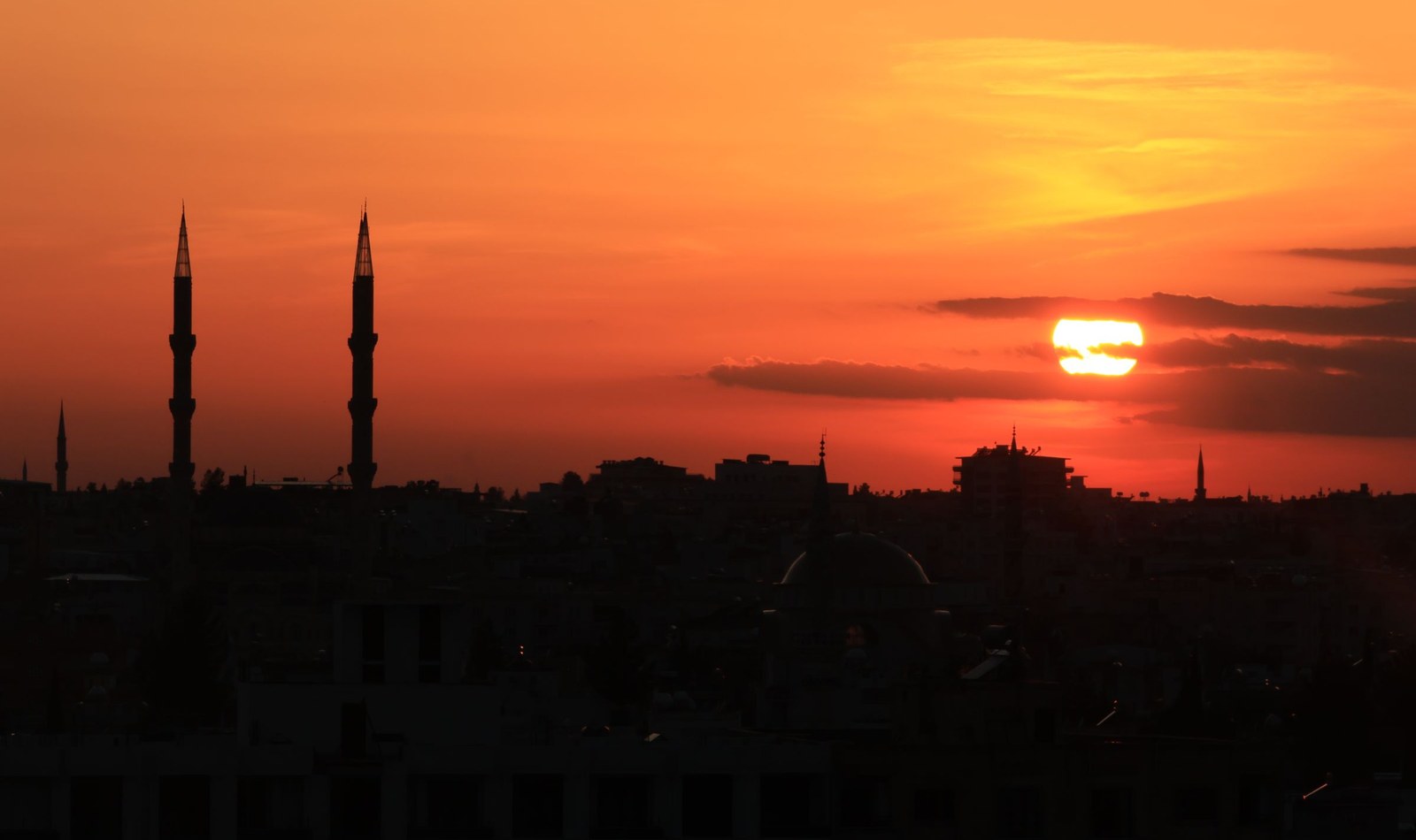 Masjid saat senja