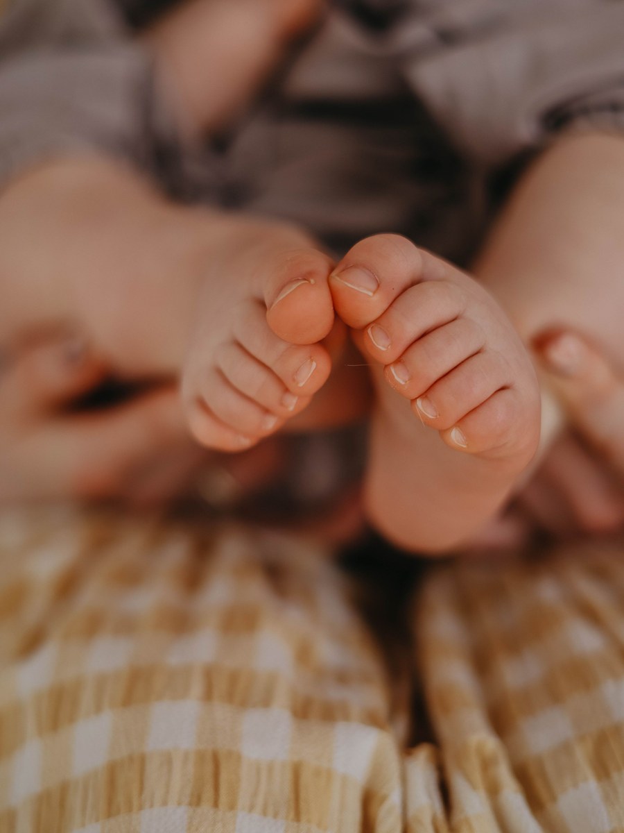 Kaki kecil ananda