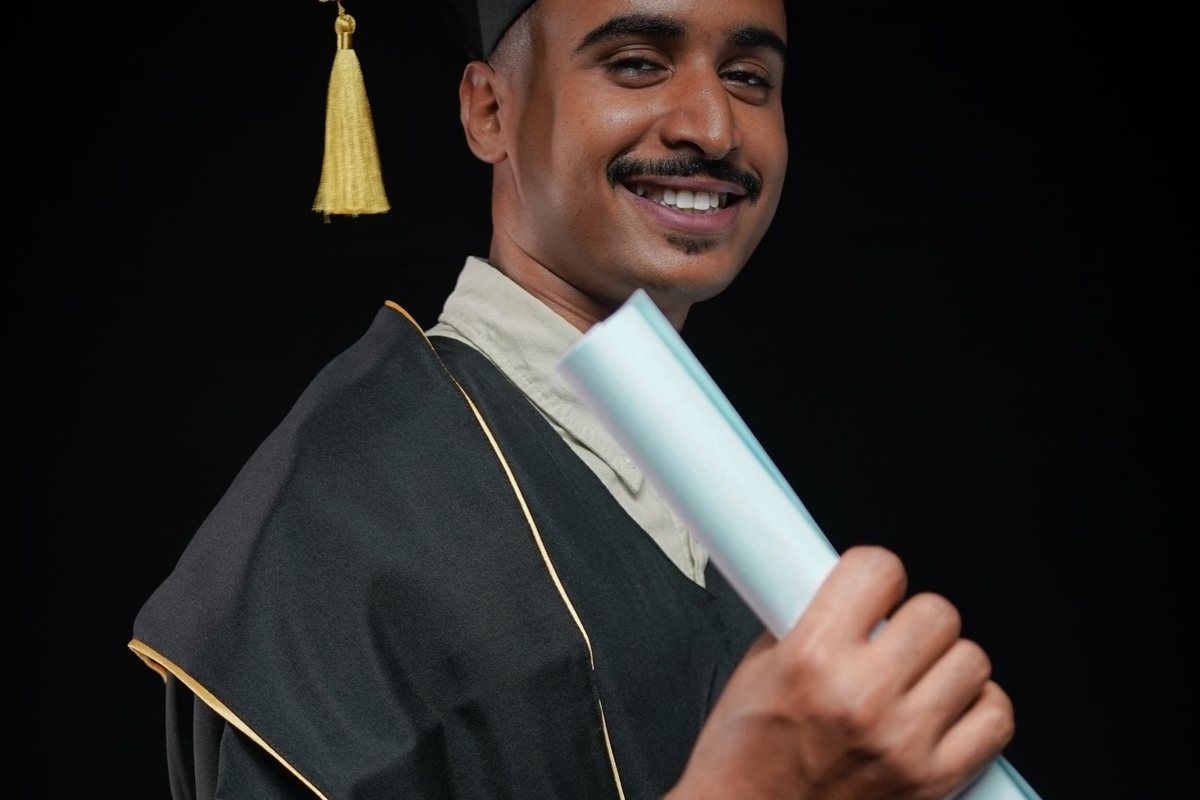 Lulusan terbaik